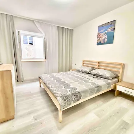 公寓 My House In Pag 帕格